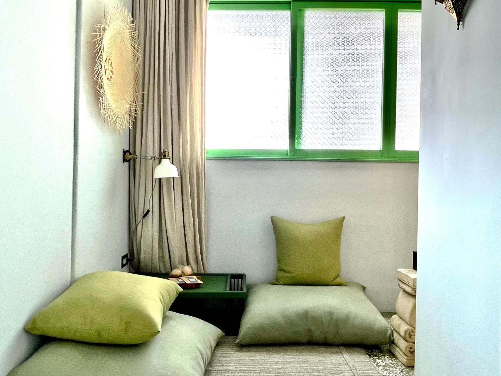 No 79 In Tainan Apartment Room photo